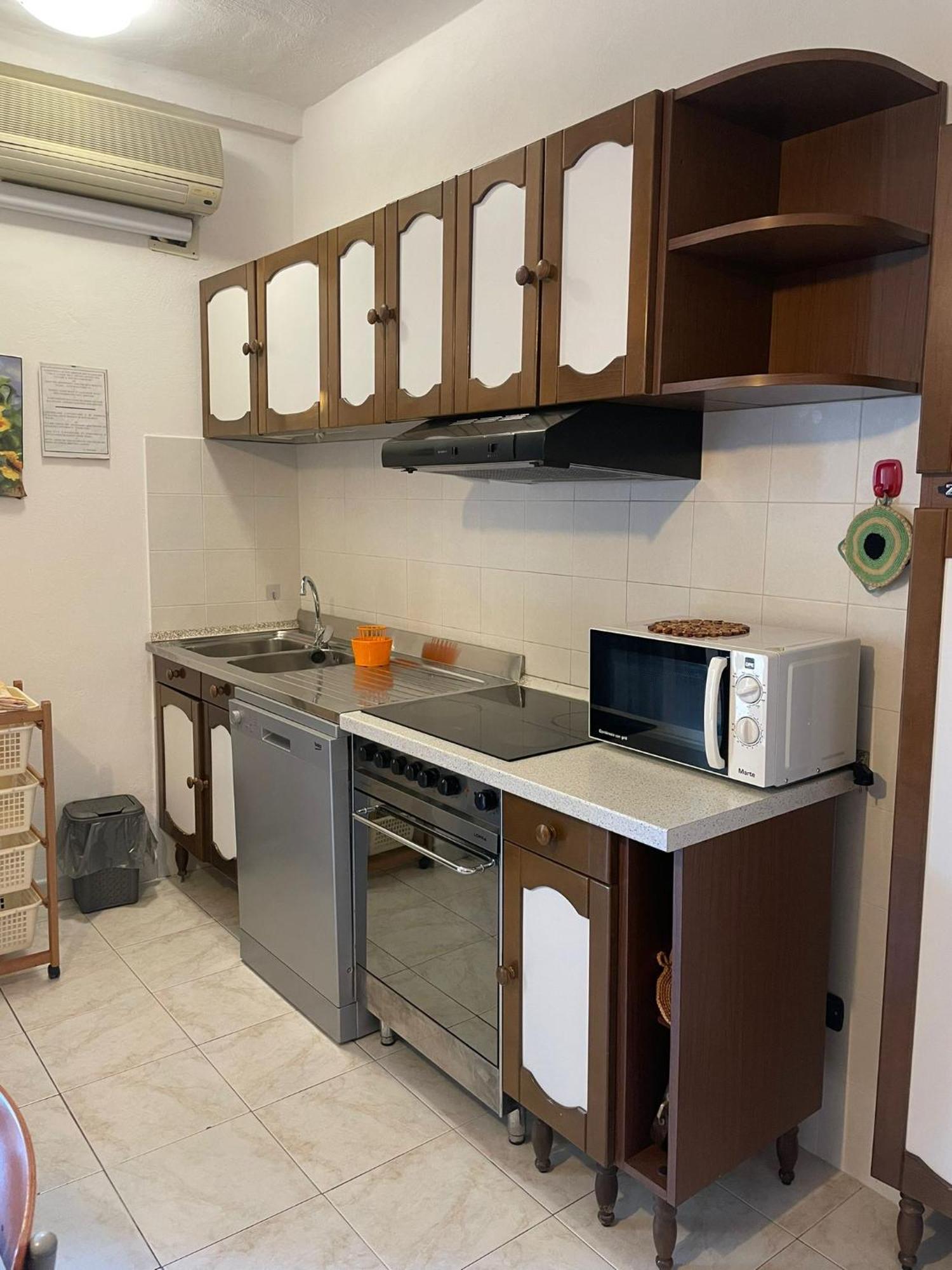 Casavacanze Internazionale Ντιάνο Μαρίνα Εξωτερικό φωτογραφία