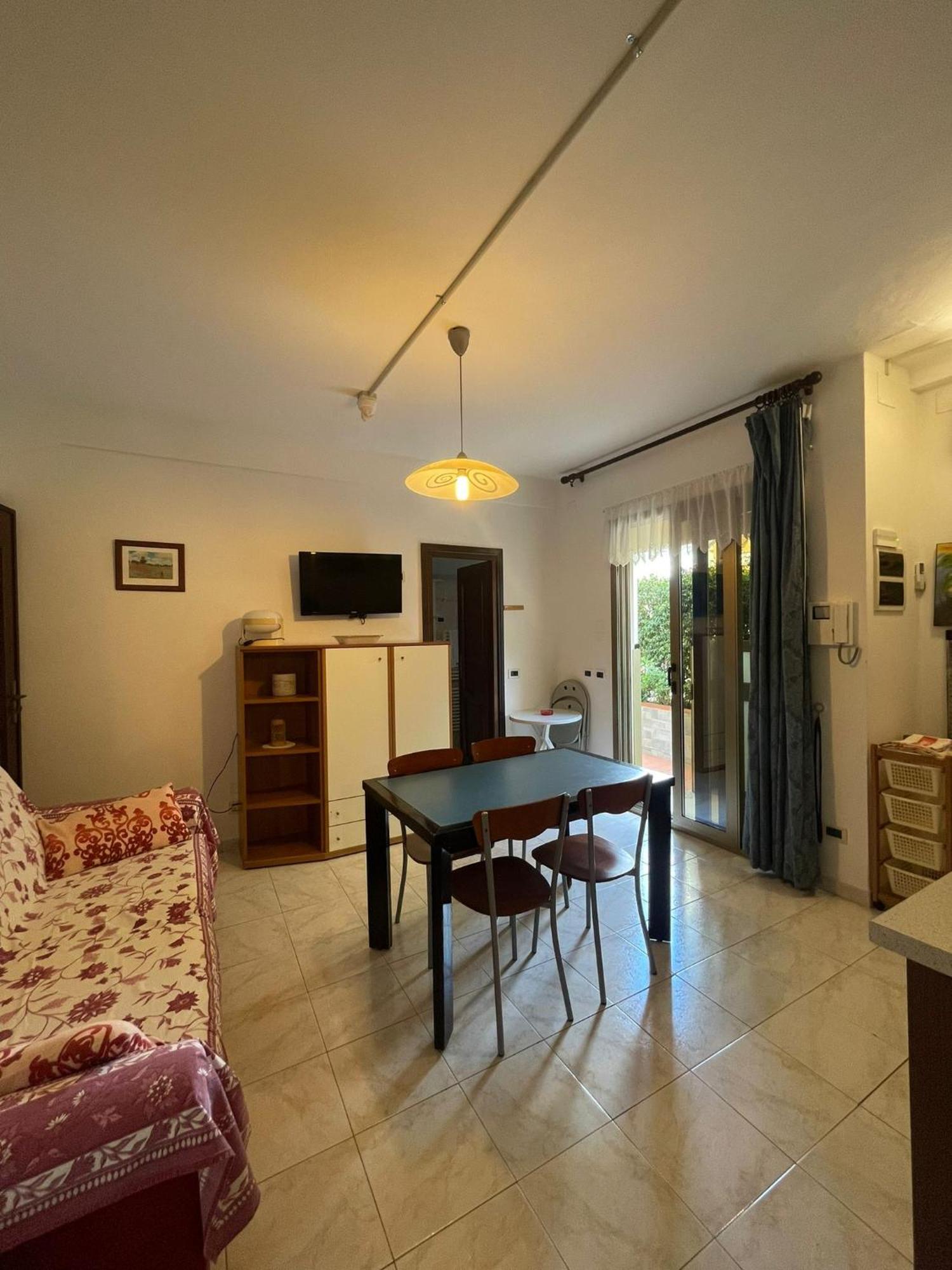 Casavacanze Internazionale Ντιάνο Μαρίνα Εξωτερικό φωτογραφία